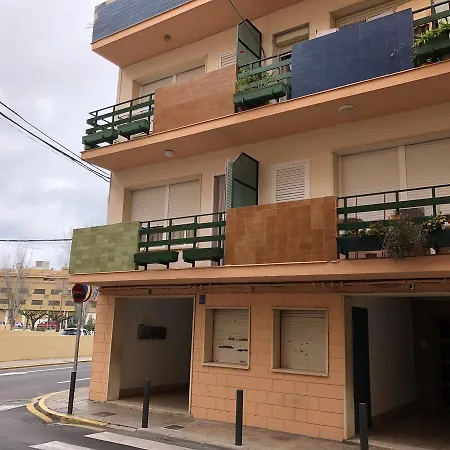 Llauradors Apartman *